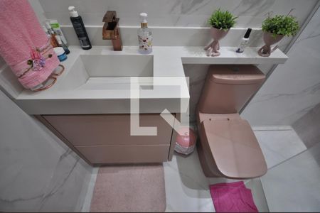 Casa à venda com 200m², 2 quartos e 2 vagasBanheiro da Suíte