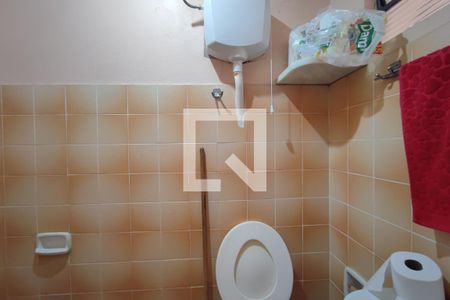 Casa à venda com 121m², 2 quartos e 2 vagasBanheiro de serviço