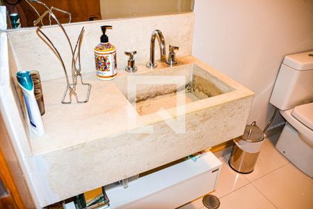 Casa à venda com 288m², 3 quartos e 4 vagasLavabo