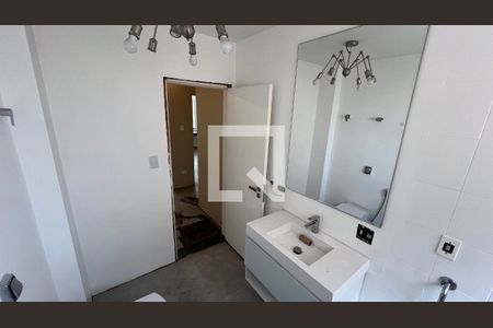 Apartamento para alugar com 150m², 3 quartos e 1 vaga Apartamento para alugar com 150m², 3 quartos e 1 vagaBanheiro 2