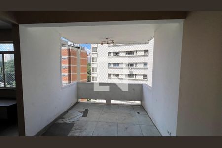Apartamento para alugar com 150m², 3 quartos e 1 vaga Apartamento para alugar com 150m², 3 quartos e 1 vagaSacada