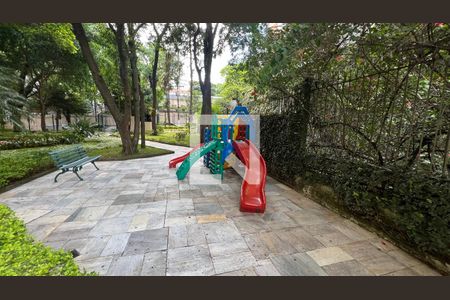 Apartamento para alugar com 150m², 3 quartos e 1 vaga Apartamento para alugar com 150m², 3 quartos e 1 vagaPlayground