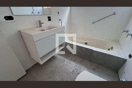 Apartamento para alugar com 150m², 3 quartos e 1 vaga Apartamento para alugar com 150m², 3 quartos e 1 vagaBanheiro 2