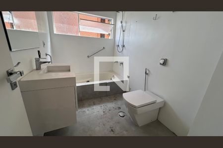 Apartamento para alugar com 150m², 3 quartos e 1 vaga Apartamento para alugar com 150m², 3 quartos e 1 vagaBanheiro 2