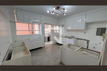 Apartamento para alugar com 150m², 3 quartos e 1 vaga Apartamento para alugar com 150m², 3 quartos e 1 vagaCozinha - Armários