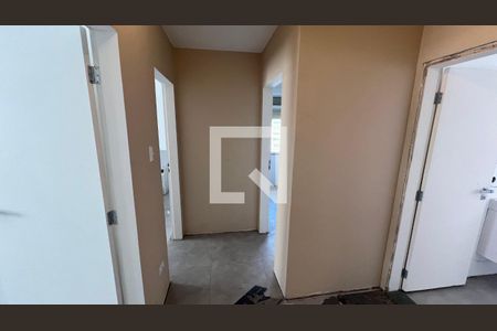 Apartamento para alugar com 150m², 3 quartos e 1 vaga Apartamento para alugar com 150m², 3 quartos e 1 vagaLiving