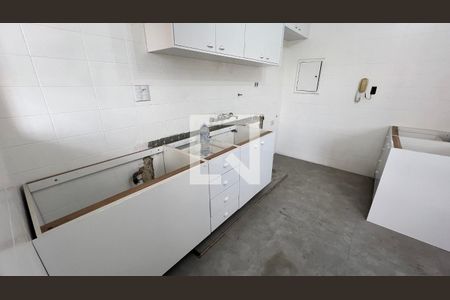 Apartamento para alugar com 150m², 3 quartos e 1 vaga Apartamento para alugar com 150m², 3 quartos e 1 vagaCozinha - Armários