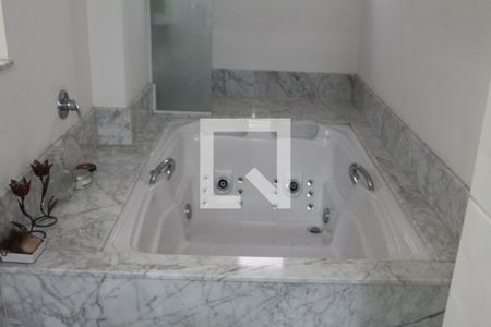 Apartamento para alugar com 148m², 3 quartos e 3 vagasBanheiro da Suíte 1