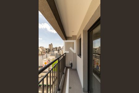 Varanda de kitnet/studio para alugar com 1 quarto, 40m² em Vila Buarque, São Paulo