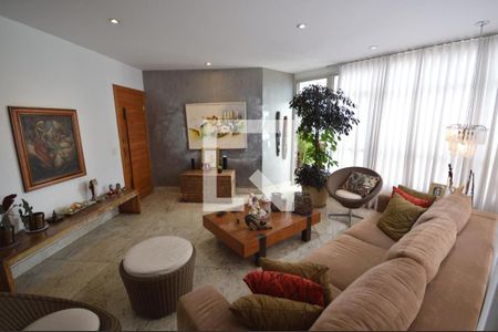 Apartamento à venda com 4 quartos, 252m² em Serra, Belo Horizonte