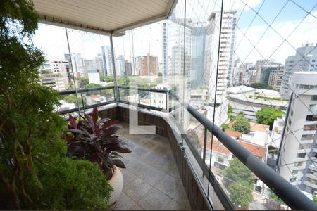 Apartamento à venda com 252m², 4 quartos e 2 vagas