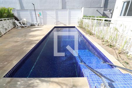 Apartamento à venda com 28m², 1 quarto e sem vagaÁrea comum - Piscina
