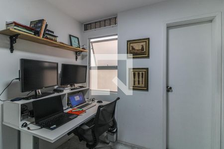 Apartamento à venda com 158m², 4 quartos e 2 vagasSuíte 2