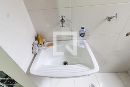 Casa de condomínio à venda com 45m², 2 quartos e sem vaga Casa de condomínio à venda com 45m², 2 quartos e sem vagaÁrea de serviço