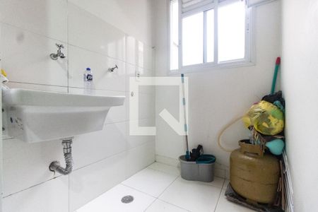 Casa de condomínio à venda com 45m², 2 quartos e sem vaga Casa de condomínio à venda com 45m², 2 quartos e sem vagaÁrea de serviço