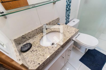 Casa de condomínio à venda com 45m², 2 quartos e sem vaga Casa de condomínio à venda com 45m², 2 quartos e sem vagaBanheiro