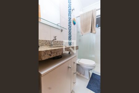 Casa de condomínio à venda com 45m², 2 quartos e sem vaga Casa de condomínio à venda com 45m², 2 quartos e sem vagaBanheiro