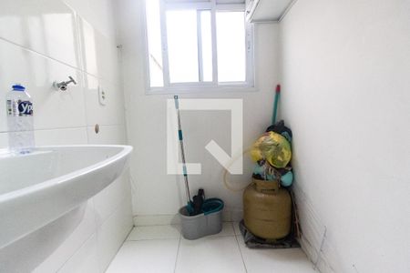 Casa de condomínio à venda com 45m², 2 quartos e sem vaga Casa de condomínio à venda com 45m², 2 quartos e sem vagaÁrea de serviço