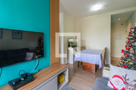 Sala de apartamento para alugar com 2 quartos, 55m² em Jardim Tupanci, Barueri