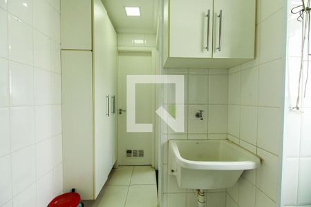 Apartamento à venda com 100m², 3 quartos e 3 vagas Apartamento à venda com 100m², 3 quartos e 3 vagasÁrea de Serviço