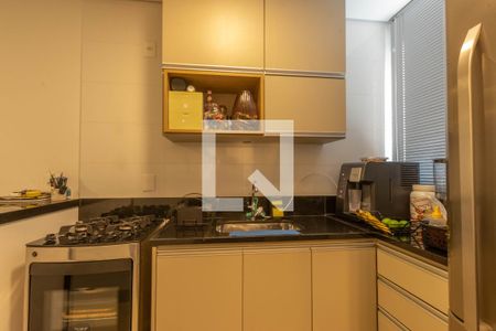 Apartamento à venda com 120m², 2 quartos e 2 vagasCozinha