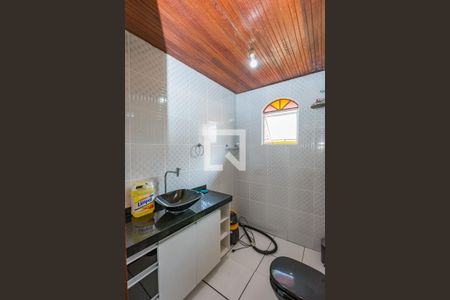 Casa à venda com 406m², 3 quartos e 3 vagas Casa à venda com 406m², 3 quartos e 3 vagasBanheiro Social 2