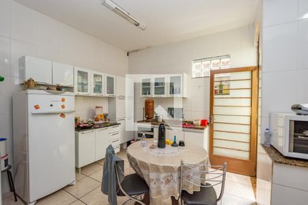 Casa à venda com 406m², 3 quartos e 3 vagas Casa à venda com 406m², 3 quartos e 3 vagasCozinha 1