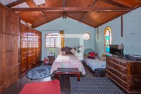 Casa à venda com 406m², 3 quartos e 3 vagas Casa à venda com 406m², 3 quartos e 3 vagasSuíte