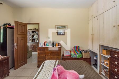 Casa à venda com 406m², 3 quartos e 3 vagas Casa à venda com 406m², 3 quartos e 3 vagasQuarto 2