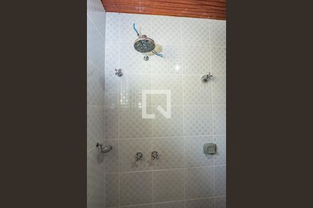 Casa à venda com 406m², 3 quartos e 3 vagas Casa à venda com 406m², 3 quartos e 3 vagasBanheiro Social 2