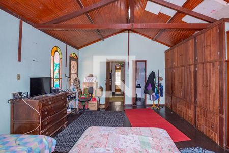 Casa à venda com 406m², 3 quartos e 3 vagas Casa à venda com 406m², 3 quartos e 3 vagasSuíte