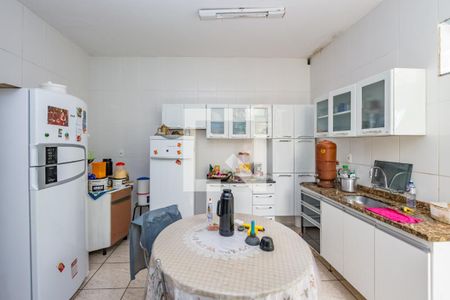 Casa à venda com 406m², 3 quartos e 3 vagas Casa à venda com 406m², 3 quartos e 3 vagasCozinha 1