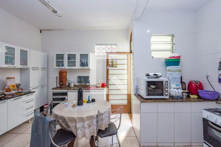 Casa à venda com 406m², 3 quartos e 3 vagas Casa à venda com 406m², 3 quartos e 3 vagasCozinha 1