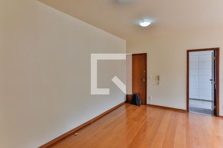 Sala de apartamento para alugar com 3 quartos, 80m² em Santo Antônio, Belo Horizonte