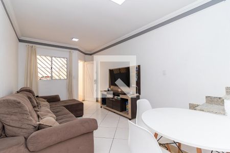 Sala de casa para alugar com 2 quartos, 80m² em Jardim Nossa Senhora do Carmo, São Paulo