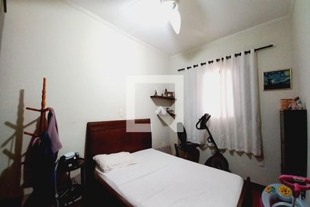 Casa à venda com 300m², 3 quartos e 3 vagas Casa à venda com 300m², 3 quartos e 3 vagasQuarto 3