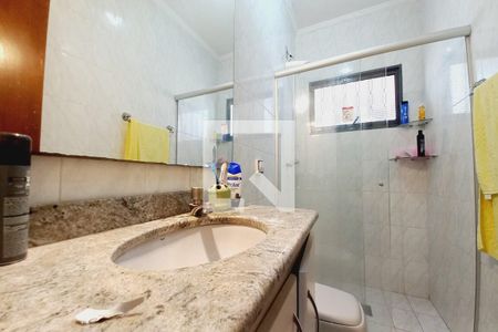 Casa à venda com 300m², 3 quartos e 3 vagas Casa à venda com 300m², 3 quartos e 3 vagasBanheiro