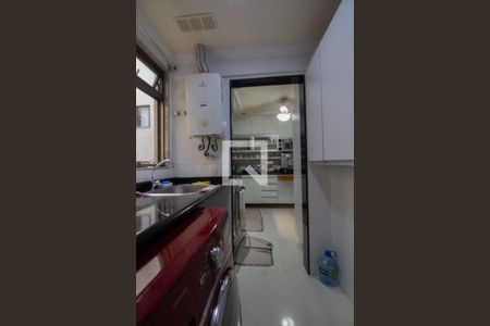 Apartamento à venda com 144m², 4 quartos e 3 vagas Apartamento à venda com 144m², 4 quartos e 3 vagasÁrea de Serviço