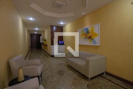 Apartamento à venda com 144m², 4 quartos e 3 vagas Apartamento à venda com 144m², 4 quartos e 3 vagasHall