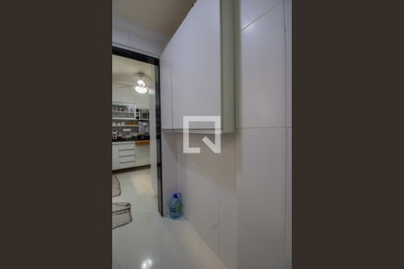 Apartamento à venda com 144m², 4 quartos e 3 vagas Apartamento à venda com 144m², 4 quartos e 3 vagasÁrea de Serviço