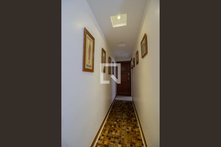 Apartamento à venda com 144m², 4 quartos e 3 vagas Apartamento à venda com 144m², 4 quartos e 3 vagasCorredor