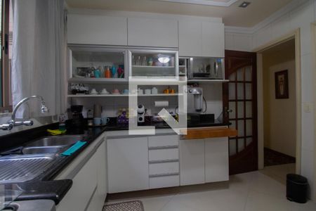 Apartamento à venda com 144m², 4 quartos e 3 vagas Apartamento à venda com 144m², 4 quartos e 3 vagasCozinha