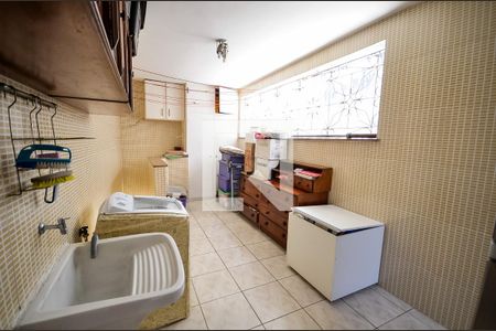 Casa à venda com 204m², 3 quartos e 1 vaga Casa à venda com 204m², 3 quartos e 1 vagaÁrea de Serviço