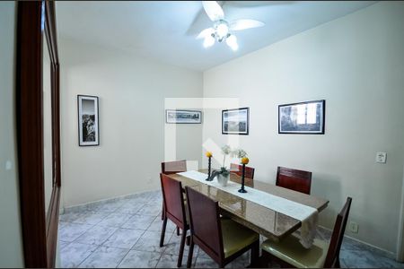 Casa à venda com 204m², 3 quartos e 1 vaga Casa à venda com 204m², 3 quartos e 1 vagaCopa