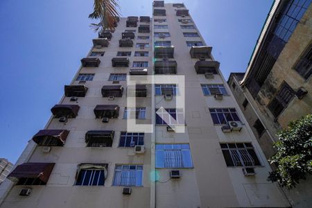 Apartamento à venda com 58m², 2 quartos e 1 vaga Apartamento à venda com 58m², 2 quartos e 1 vagaFachada