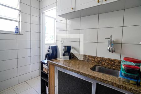 Apartamento à venda com 58m², 2 quartos e 1 vaga Apartamento à venda com 58m², 2 quartos e 1 vagaCozinha