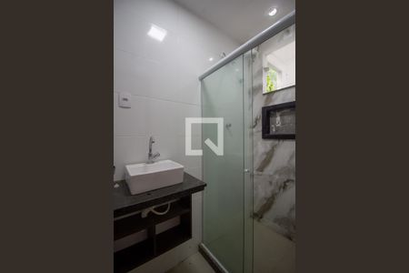 Casa de condomínio à venda com 130m², 3 quartos e 2 vagasBanheiro da Suíte 2