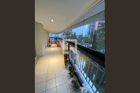 Apartamento à venda com 204m², 4 quartos e 4 vagas Apartamento à venda com 204m², 4 quartos e 4 vagasFoto 11