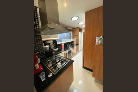 Apartamento à venda com 204m², 4 quartos e 4 vagas Apartamento à venda com 204m², 4 quartos e 4 vagasFoto 08