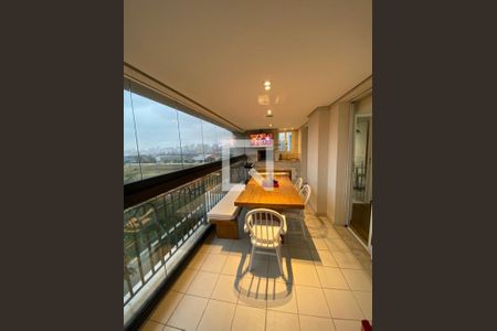 Apartamento à venda com 204m², 4 quartos e 4 vagas Apartamento à venda com 204m², 4 quartos e 4 vagasFoto 12